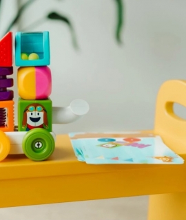 Screenshot 2024-10-31 at 13-49-47 SmartMax - Moje první magnetická stavebnice s autem 2v1 - 4bambini.jpg